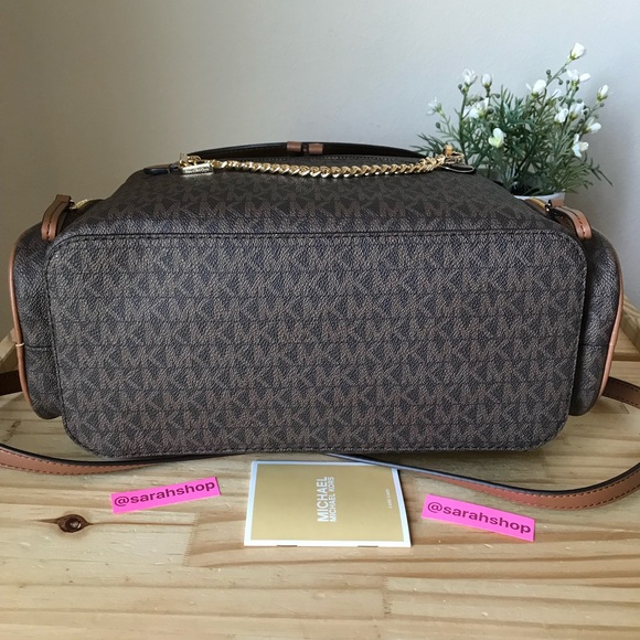 🌼Michael Kors backpack set - Picture 16 of 16